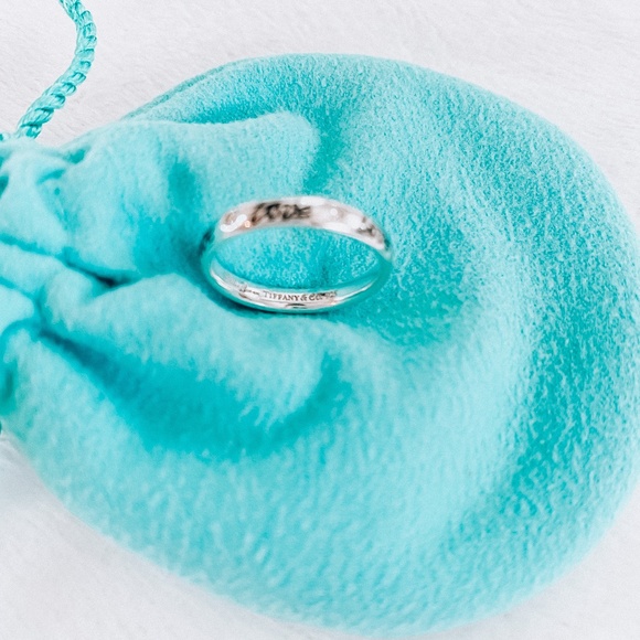 Tiffany & Co. Diamond Picasso Ring - Picture 3 of 4